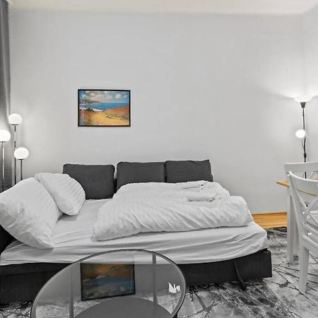 Modern Apartment Close To Center - 2Br Wenen Buitenkant foto