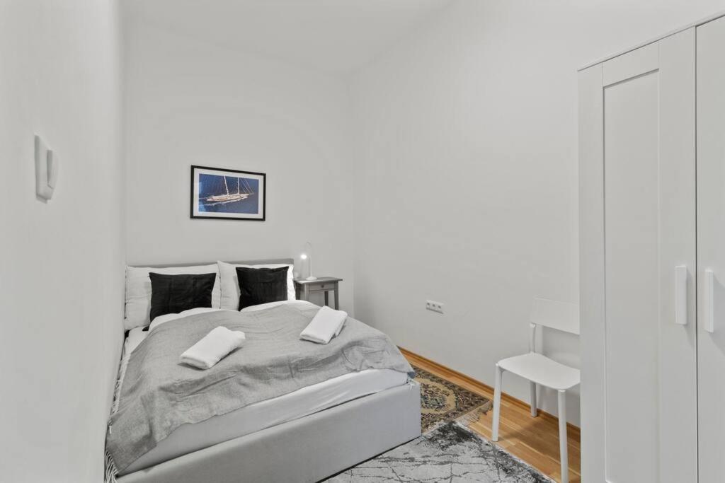Modern Apartment Close To Center - 2Br Wenen Buitenkant foto